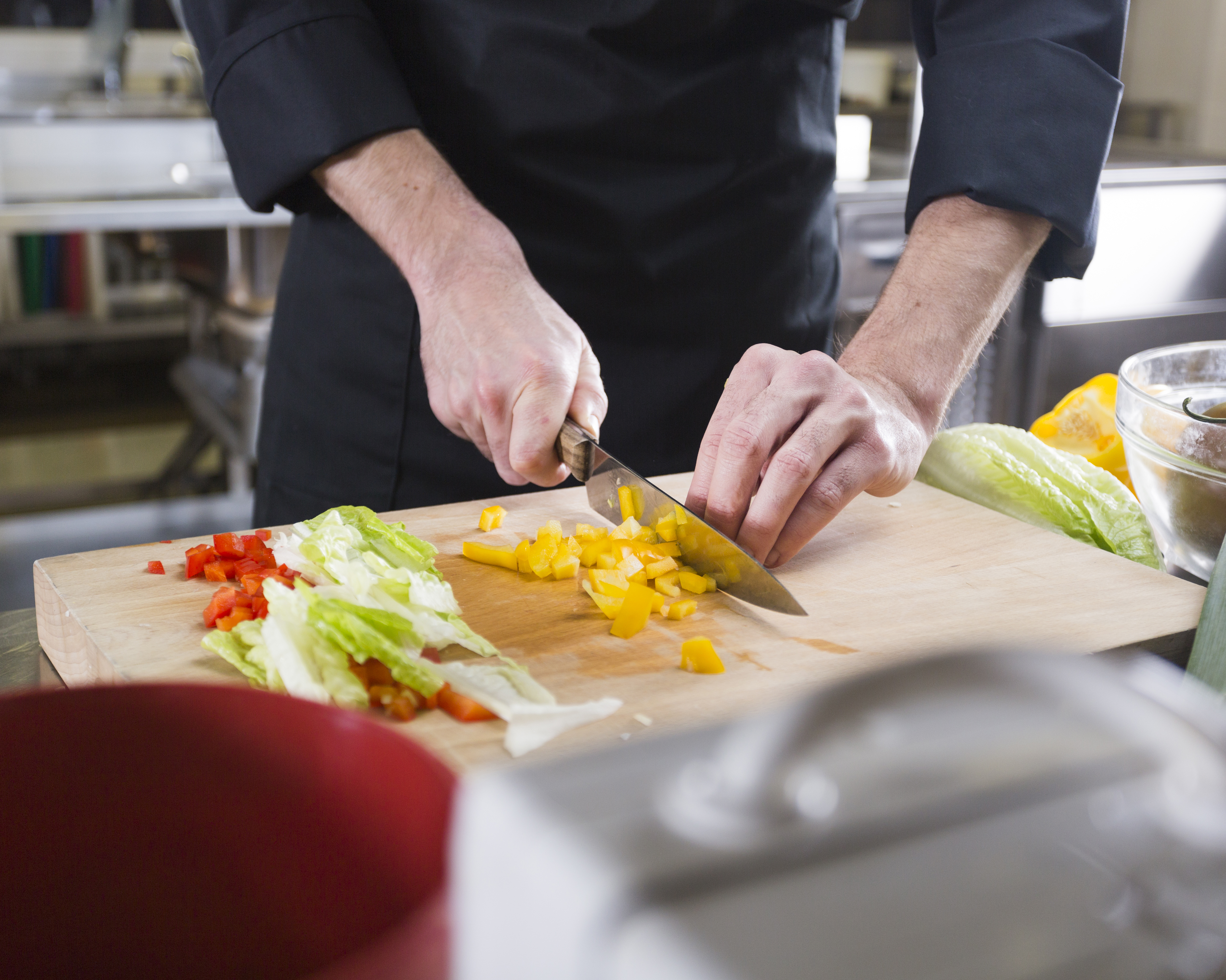 Oportunidade: Agência do Trabalhador  realiza entrevistas para 50 vagas no setor de alimentação