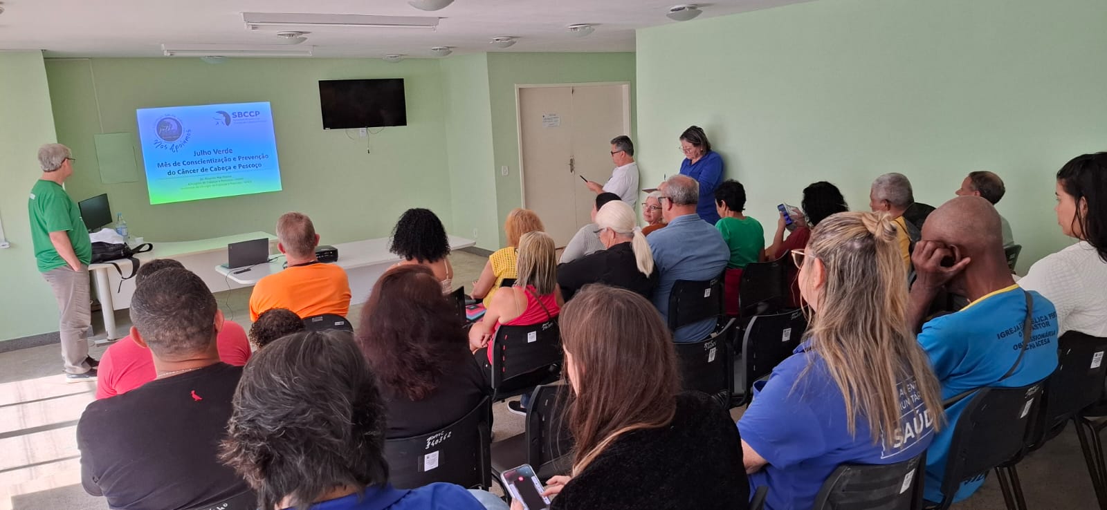 Julho Verde: Unidade de Saúde realiza ação de prevenção ao câncer de cabeça e pescoço