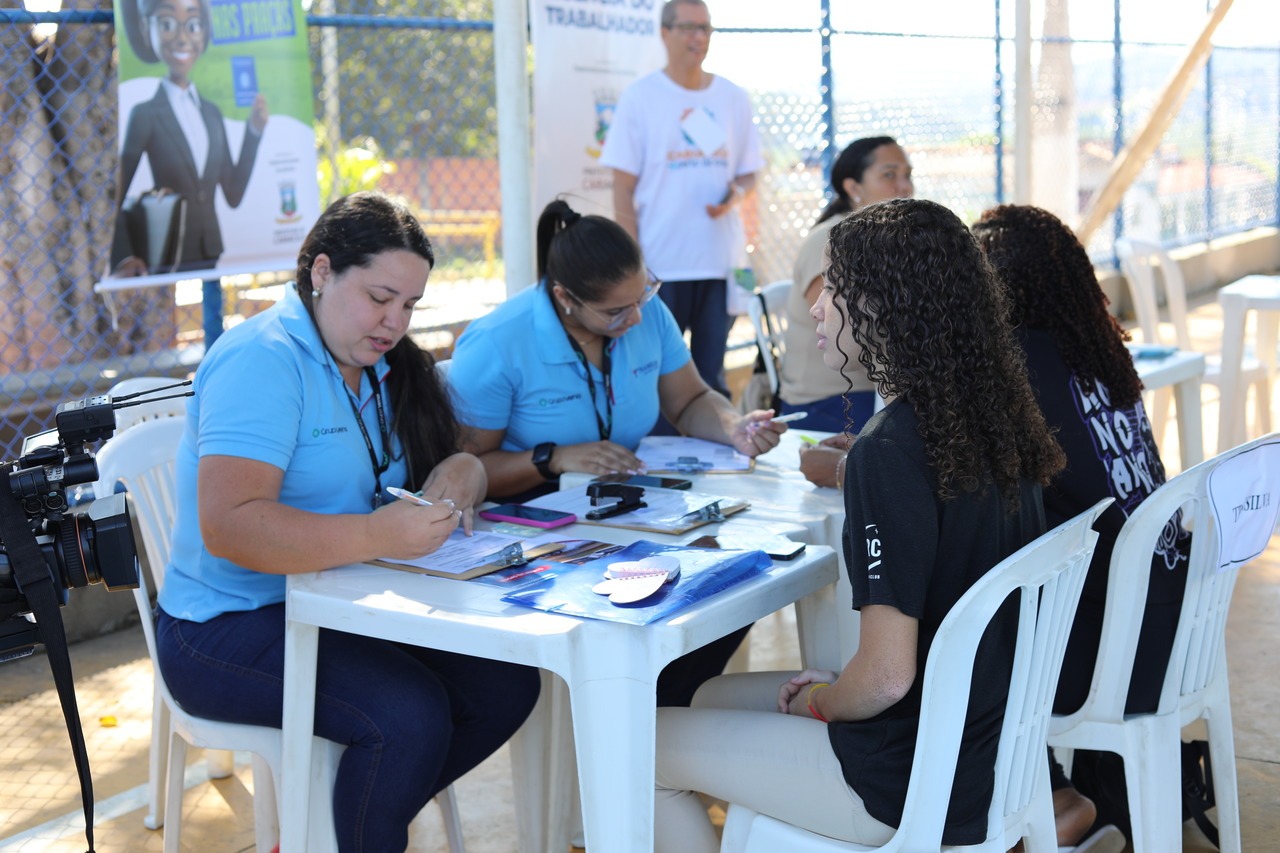 Semana começa com mais de 1.200 oportunidades de emprego na Agência do Trabalhador