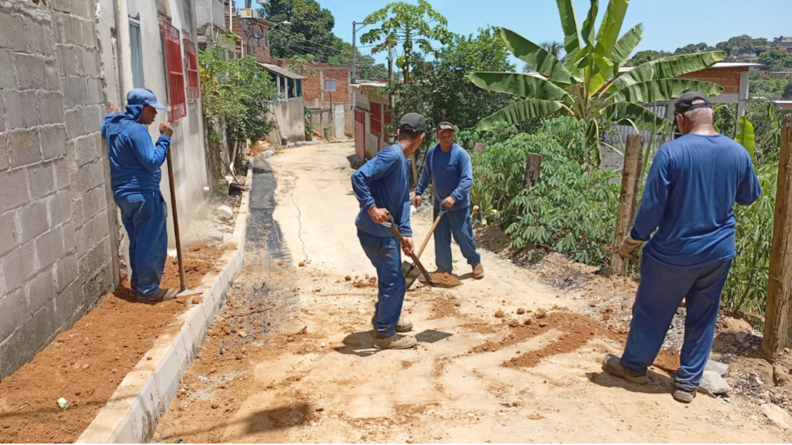 Secretaria de Serviços realiza ações simultâneas de melhorias urbanas em vários bairros de Cariacica