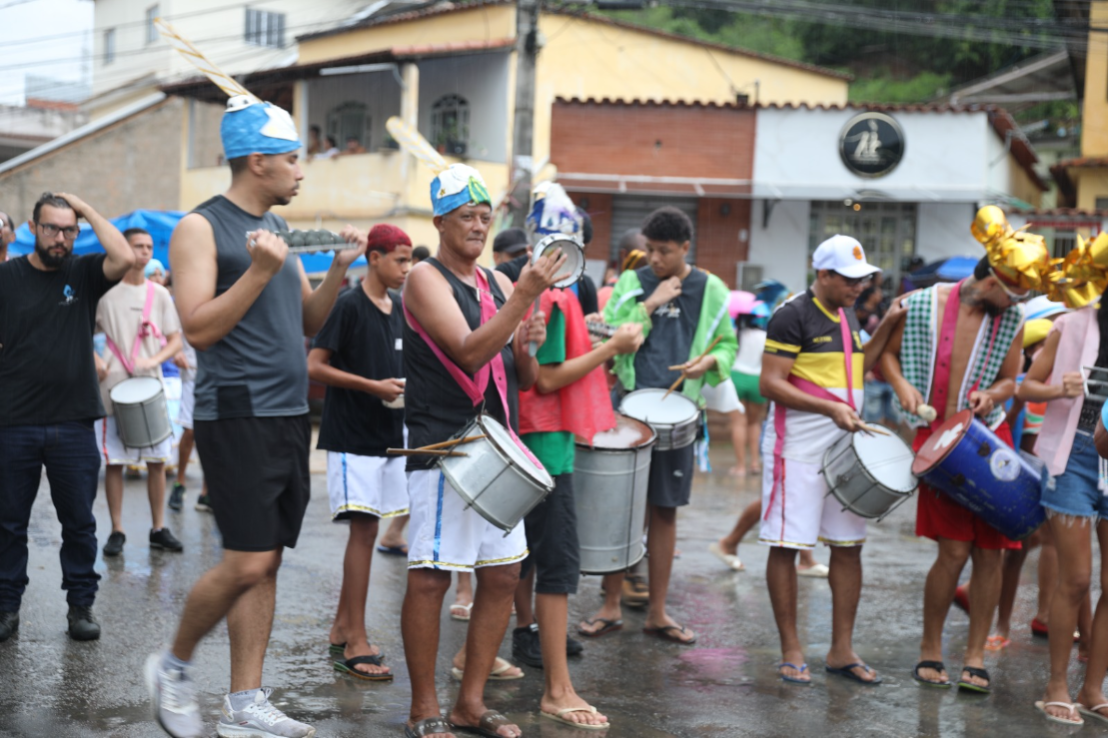Carnaval 2025: blocos de rua começam a desfilar neste sábado (8) em Cariacica