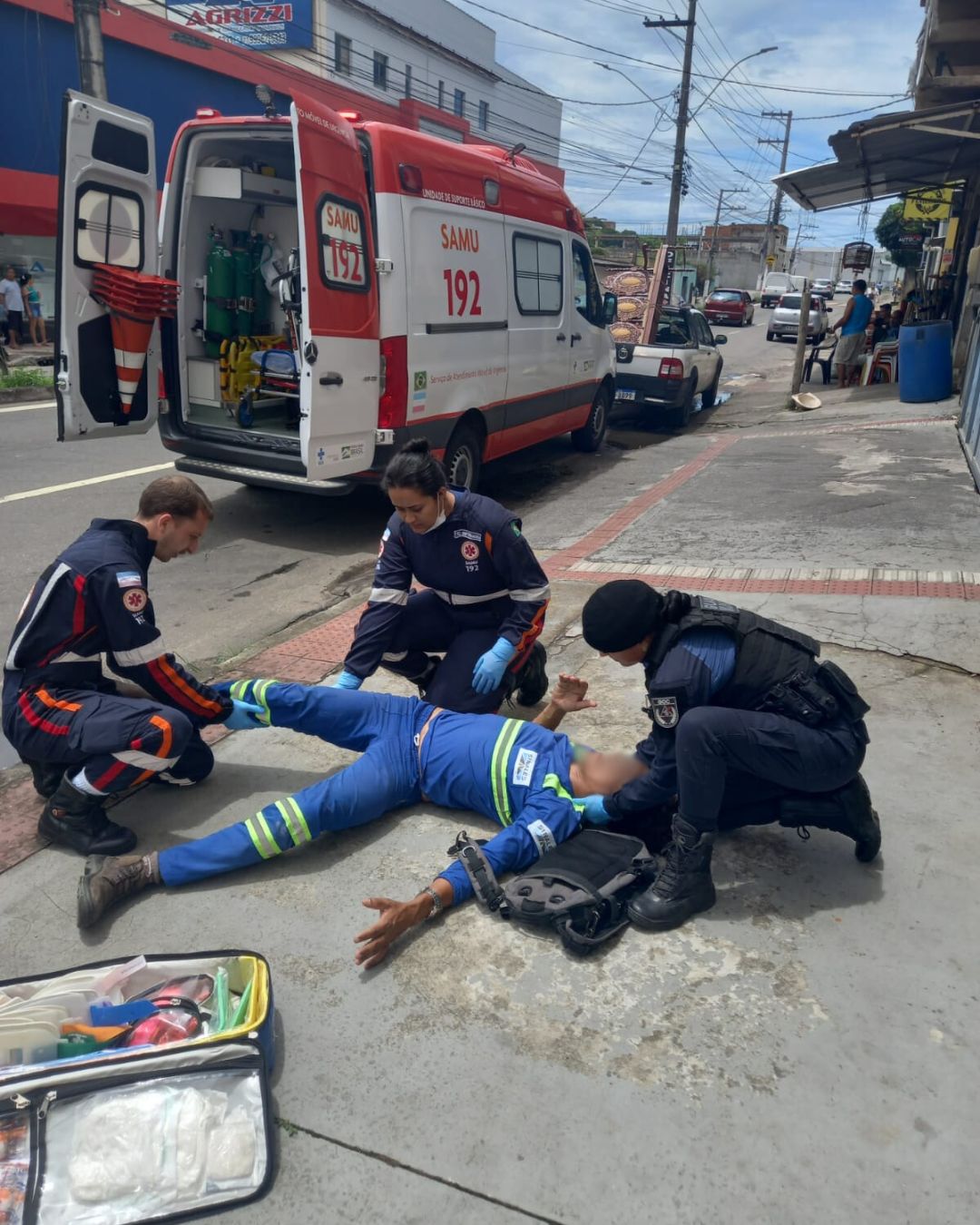 Guarda Municipal de Cariacica auxilia atendimento do Samu em acidente na Alice Coutinho